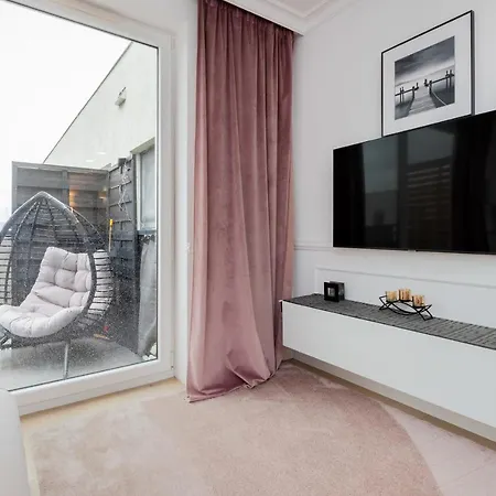 Stylish Two Bedroom Nasypowa By Renters Lejlighed