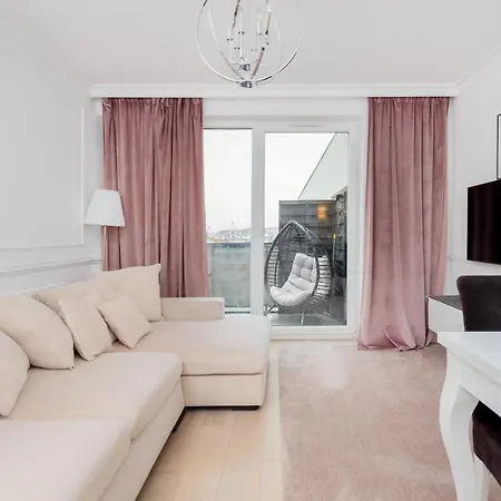 Stylish Two Bedroom Nasypowa By Renters Lejlighed